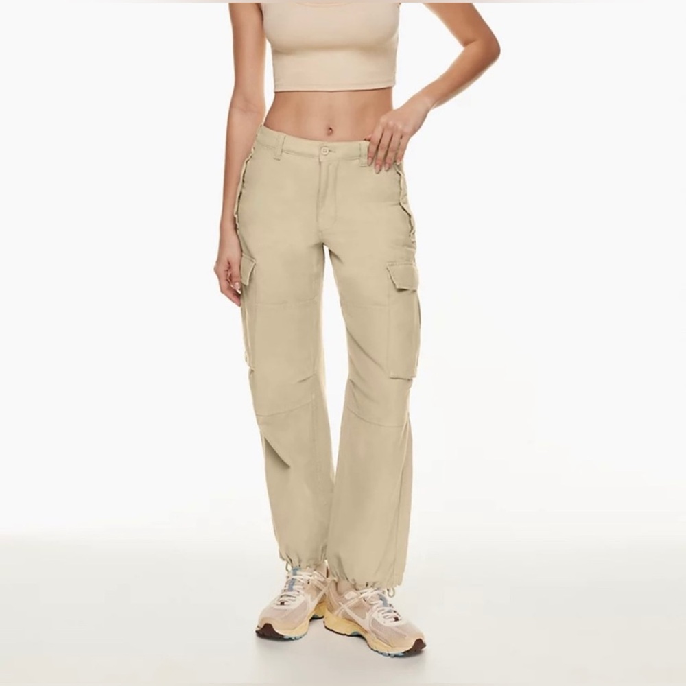Aritzia TNA Surplus Division Supply Cargo Pants in beige, size 4 - Picture 2 of 15